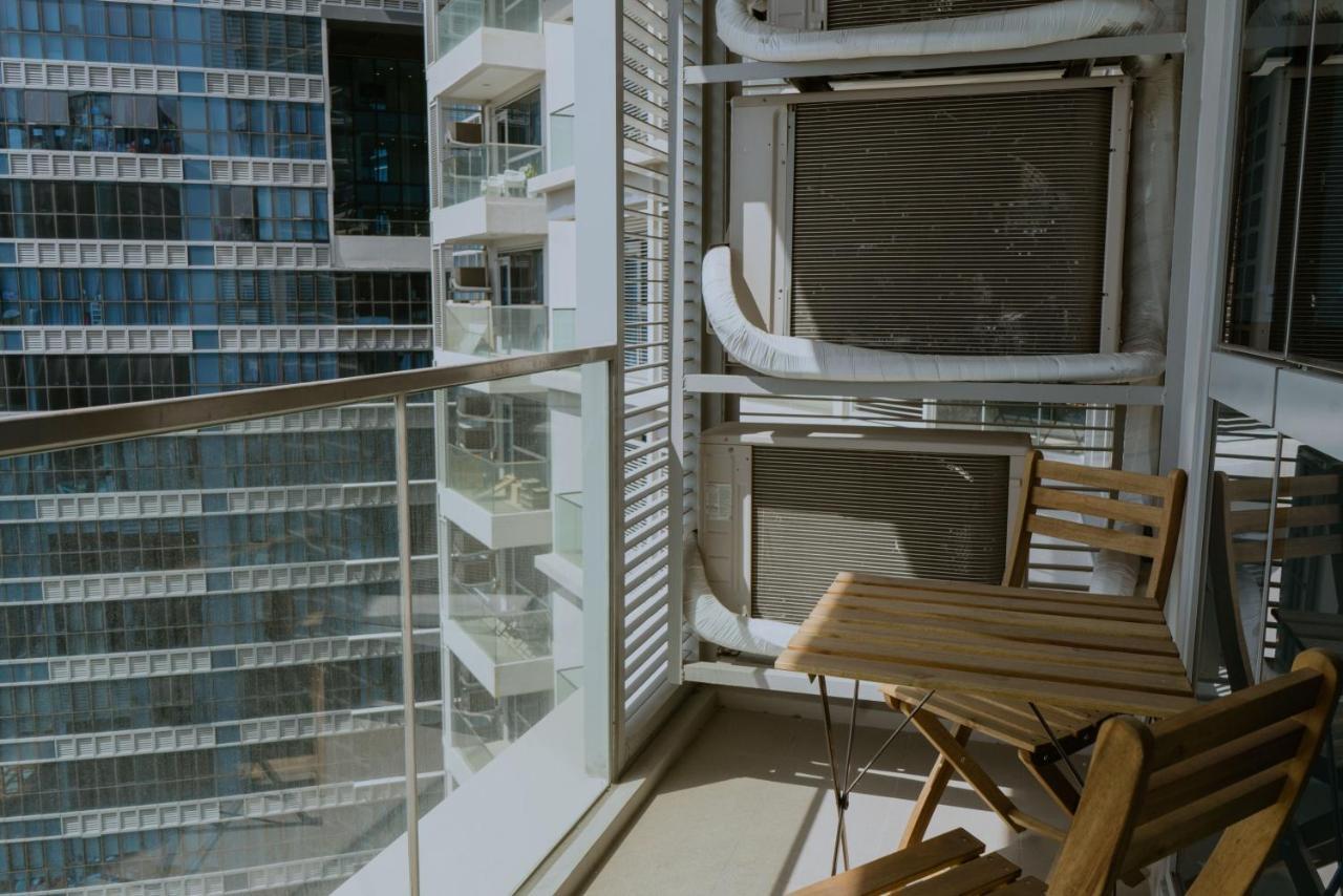 Uptown Parksuites Apartments Tower 2 Bgc By Ph Staycation مانيلا المظهر الخارجي الصورة