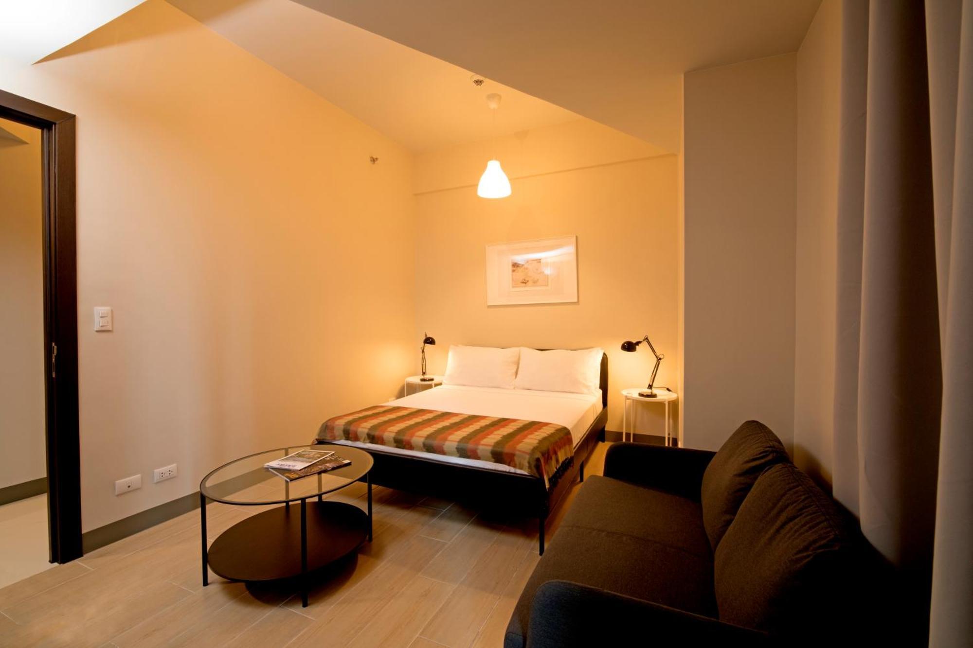 Uptown Parksuites Apartments Tower 2 Bgc By Ph Staycation مانيلا المظهر الخارجي الصورة